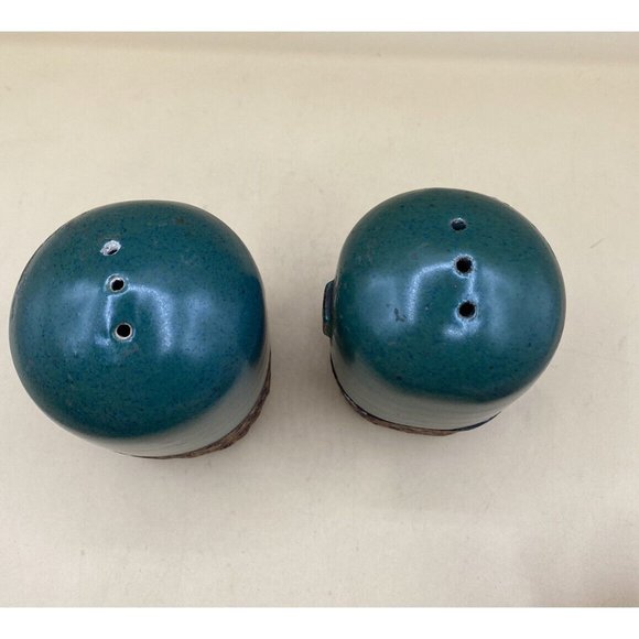 Ann Marie Emond Pottery Range Style Salt & Pepper Green Brown Acorn Design - Picture 3 of 11